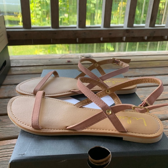 Lulus Sandals - Picture 2 of 2